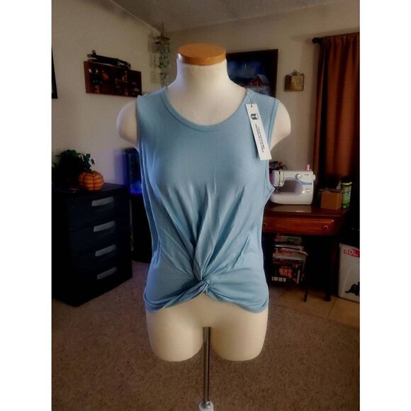 NWT TOUGH MODE ACTIVEWEAR TOP - Picture 2 of 5